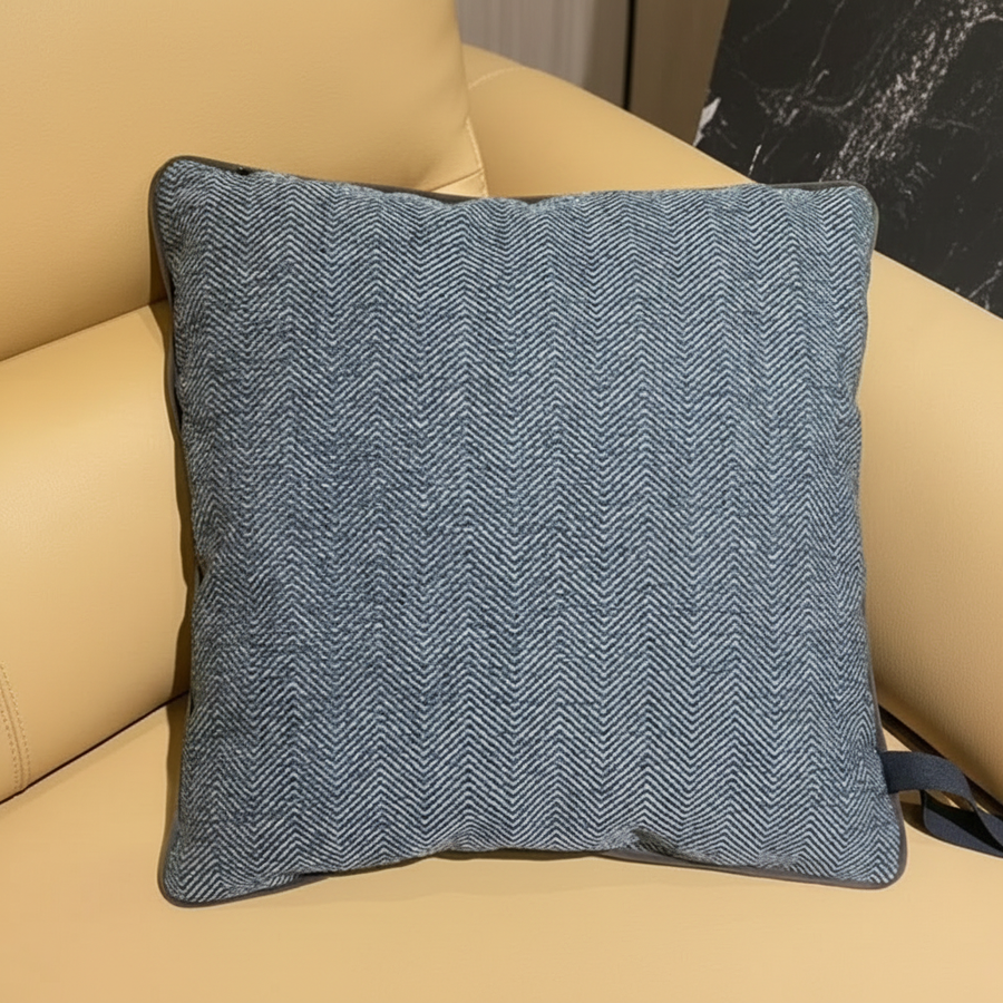 Throw cushion chevron biru abu-abu