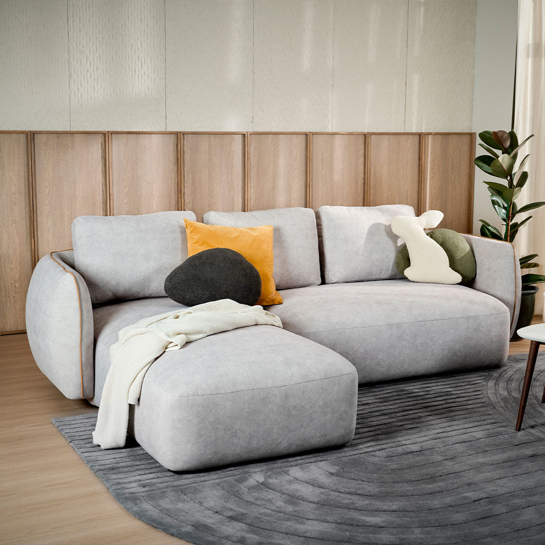 sofa kulit atau sofa kain?