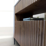 FLUTO Rak Samping Walnut dengan Top Sintered Stone dan Kaki Baja