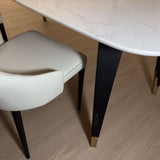 Meja Makan NERO dengan Quartz Carrara